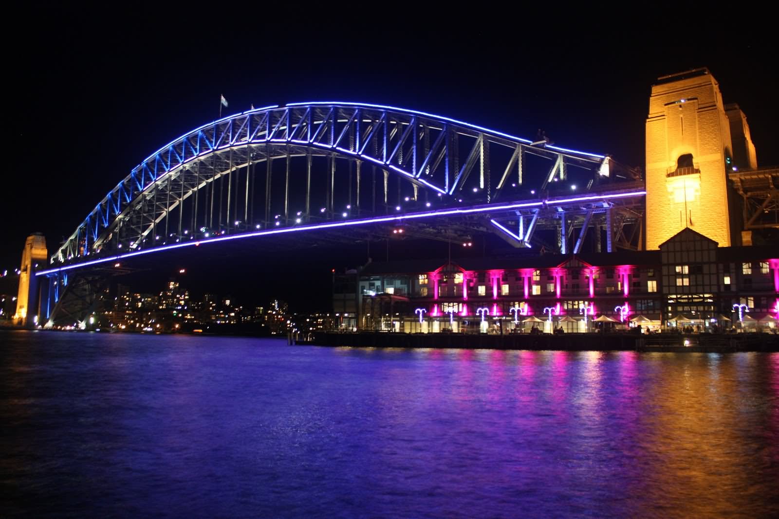 Incredible Picture Of Sydney Harbour Bridge At Night