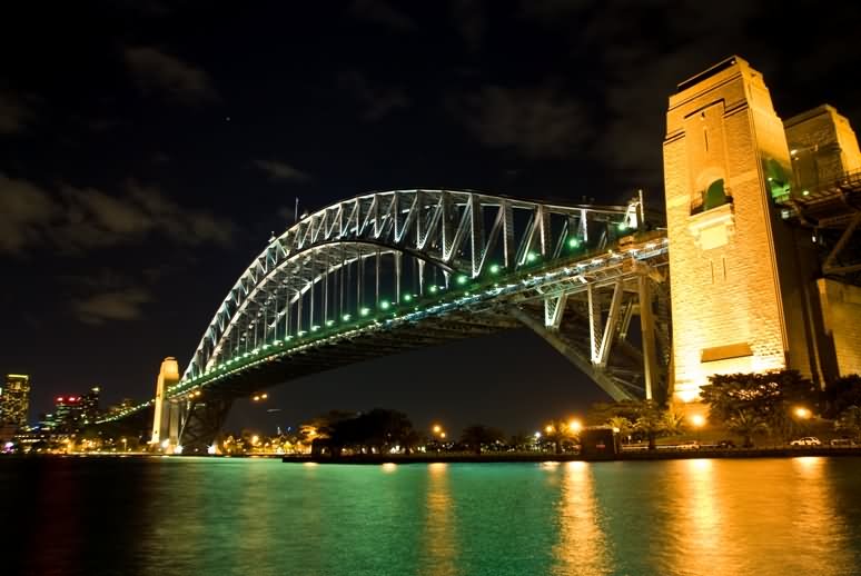 Incredible Sydney Harbour Bridge Night View