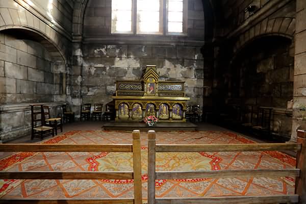 Inside Crypt Of Sacre-Coeur