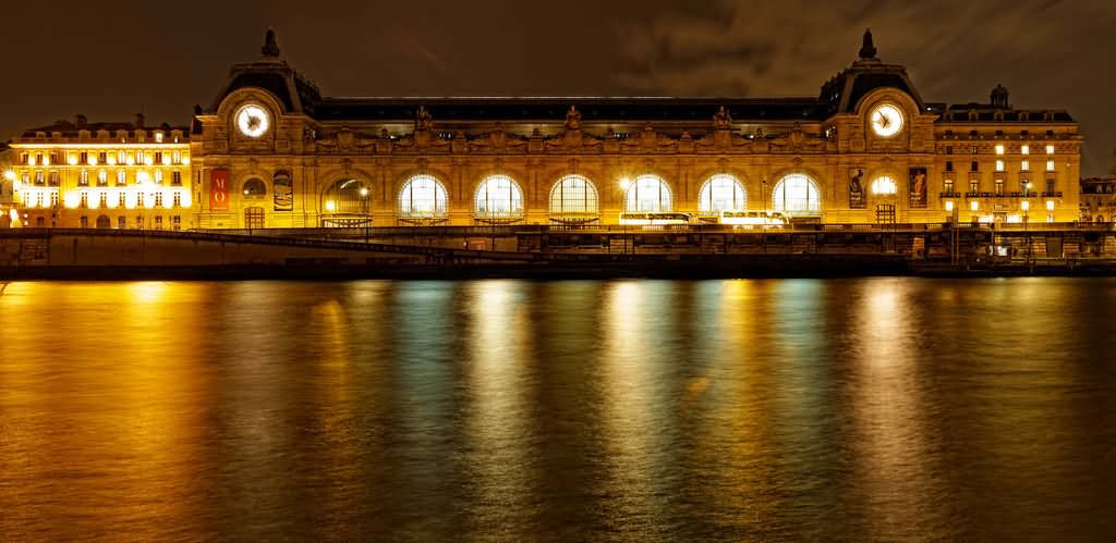 Musée d'Orsay Night View