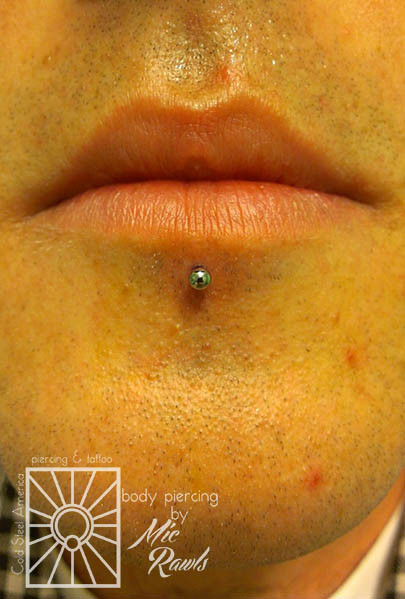 Nice Silver Stud Center Labret Piercing Picture