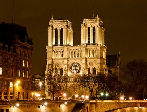 Notre Dame de Paris At Night