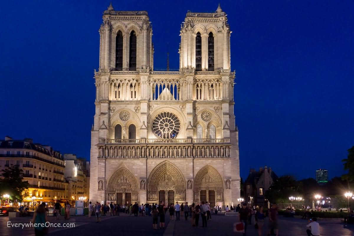 Notre Dame de Paris Facade Night Picture