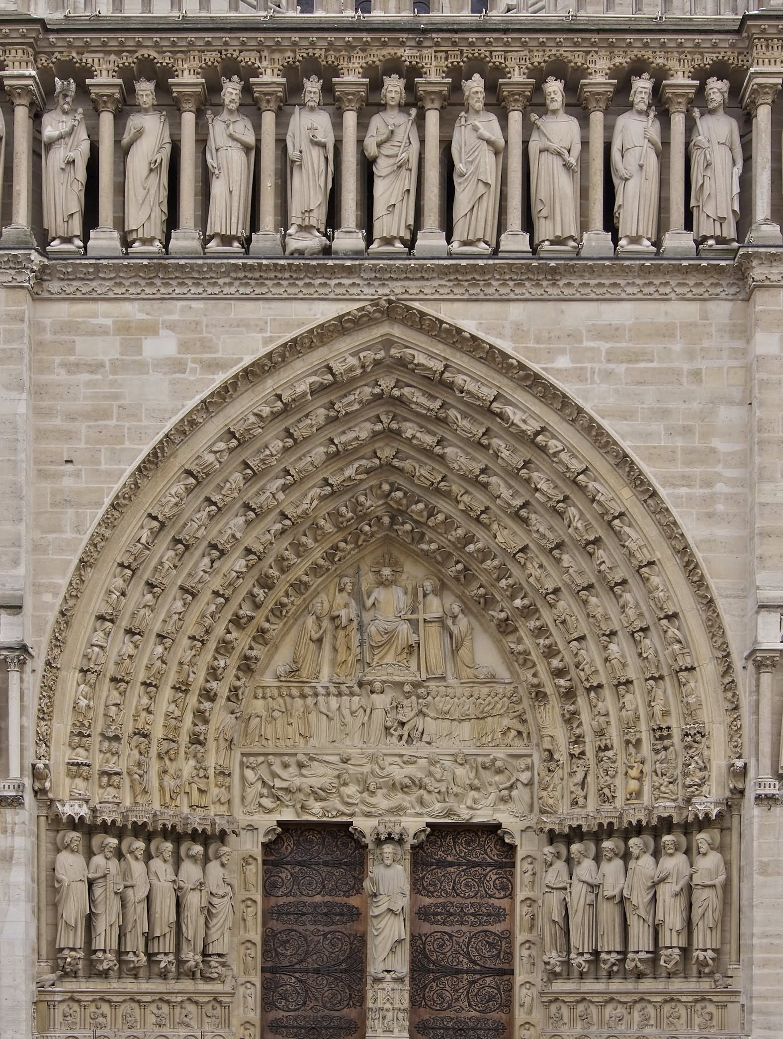Notre Dame de Paris Main Gate