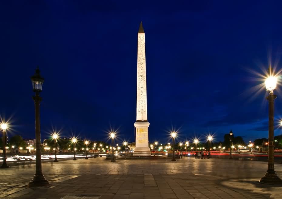 Place de la Concorde Night View Picture