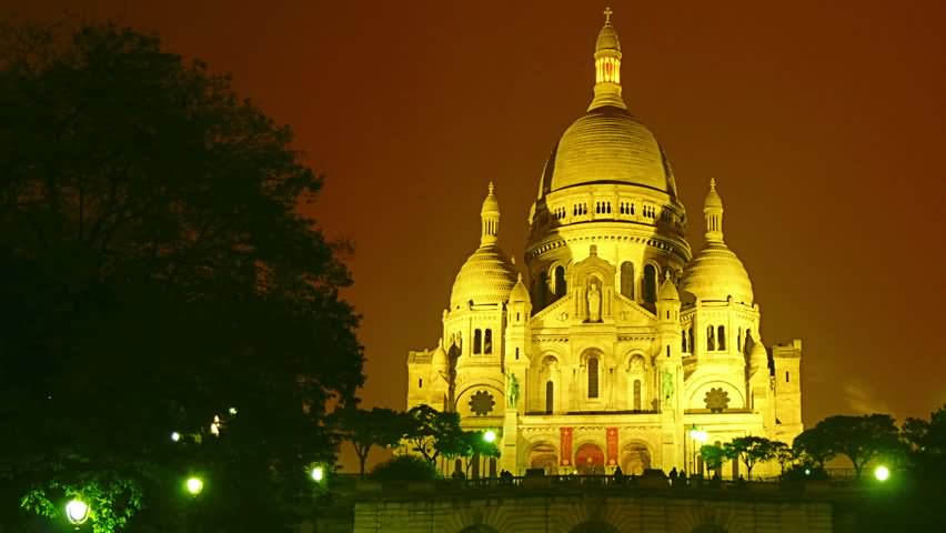 Sacre Coeur Looks More Beautiful At Night
