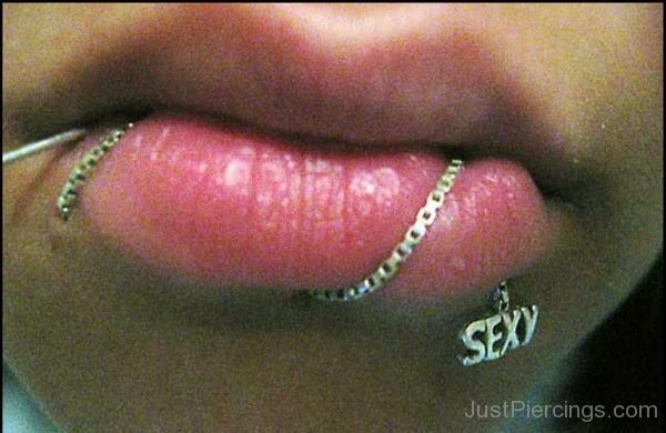 Sexy Chain Lip Piercing