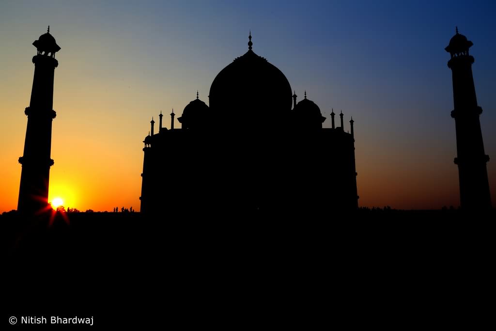 Sunset View Of Taj Mahal Silhouette Picture