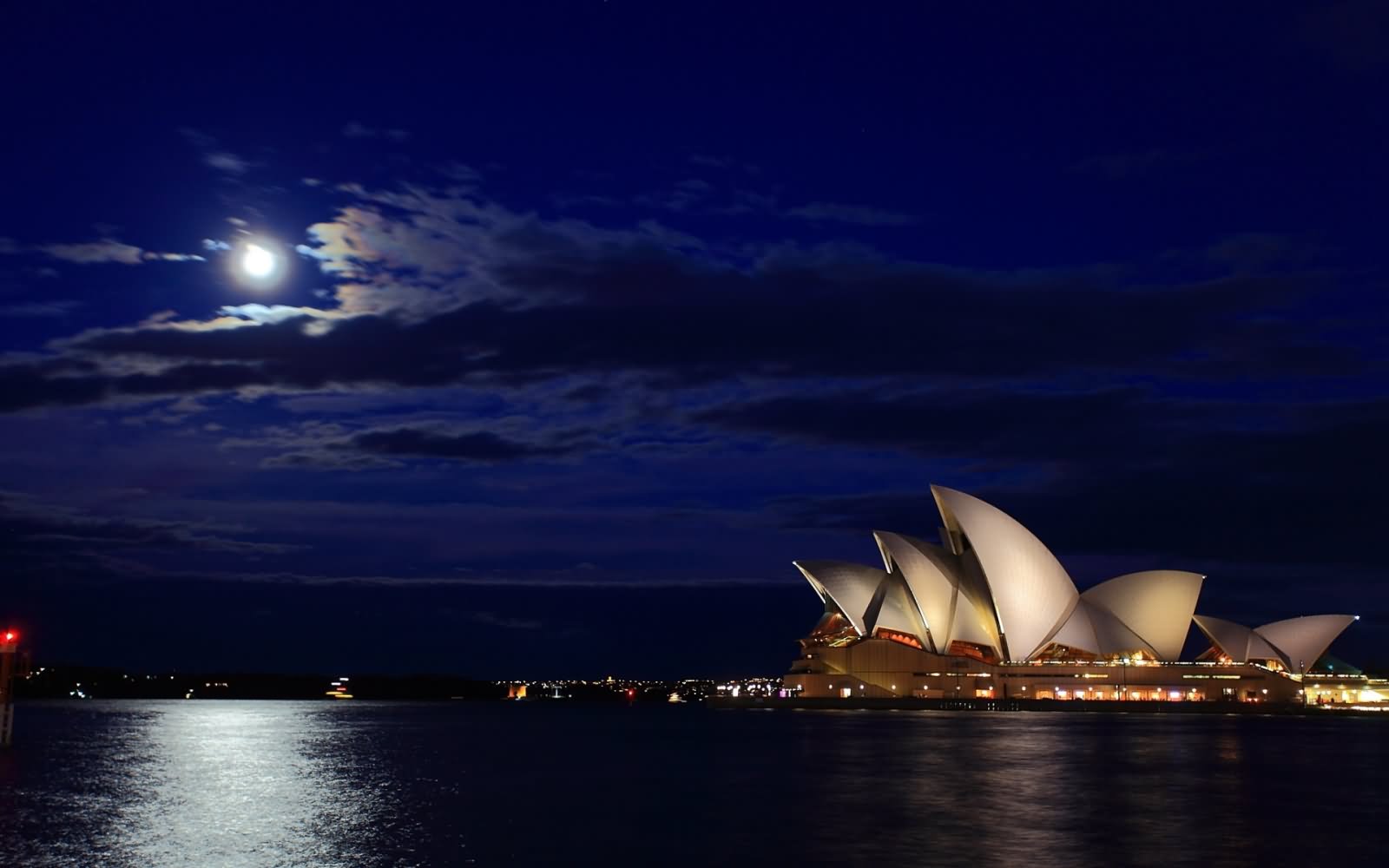 30+ Most Stunning Sydney Opera House Night Images