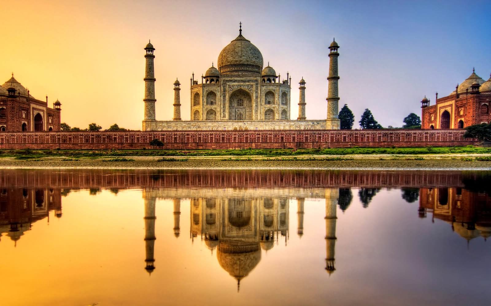 Taj Mahal Evening Time Picture