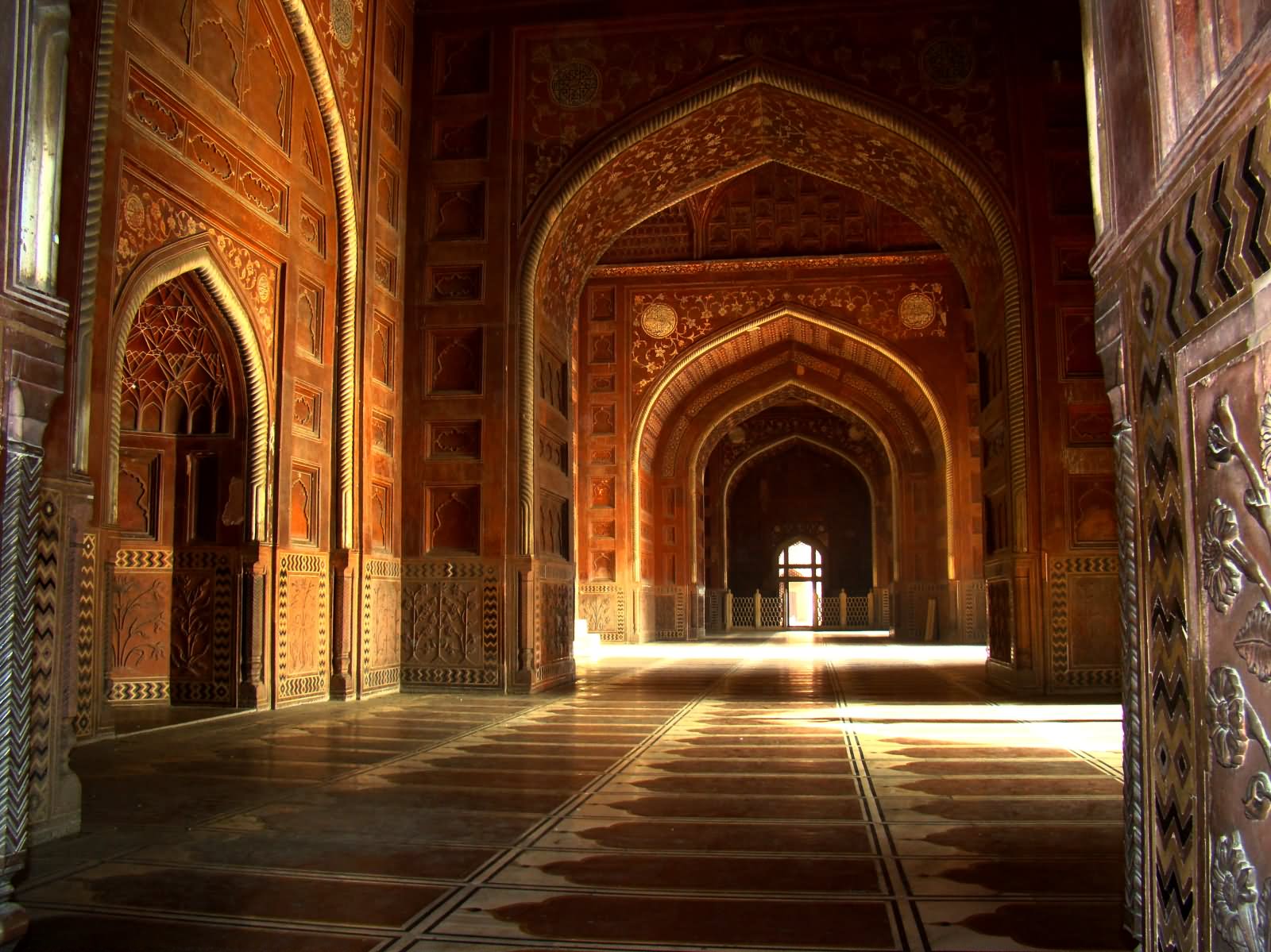 Taj Mahal Interior Hall