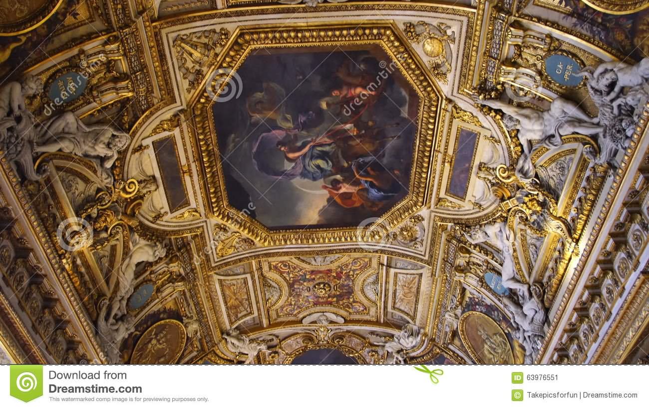 The Louvre Musuem Beautiful Interior Picture
