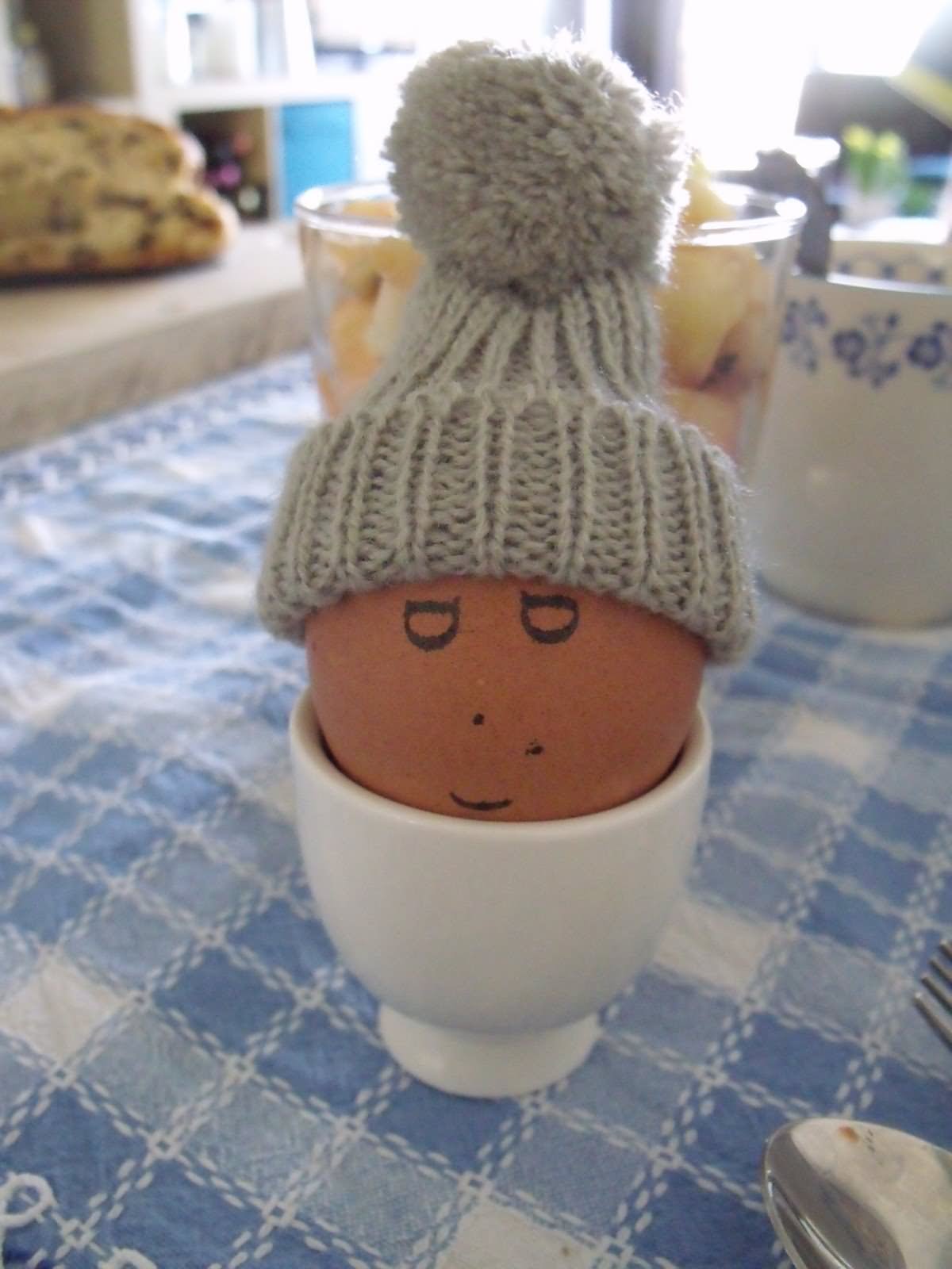 Wearing Woolen Cap Funny Egg Face Picture