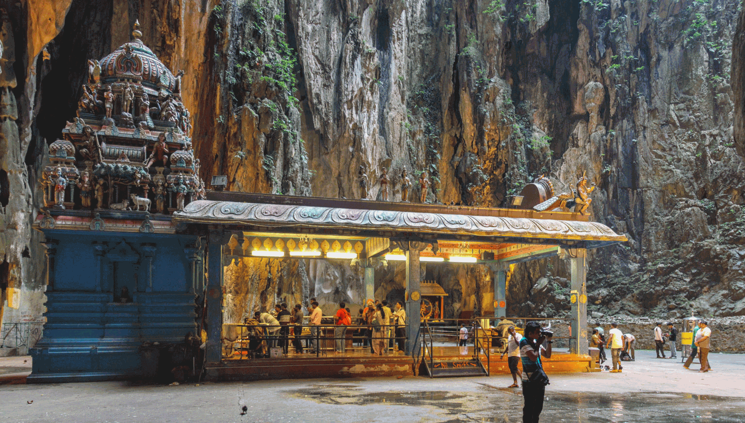 Batu Caves Temple Inside Picture