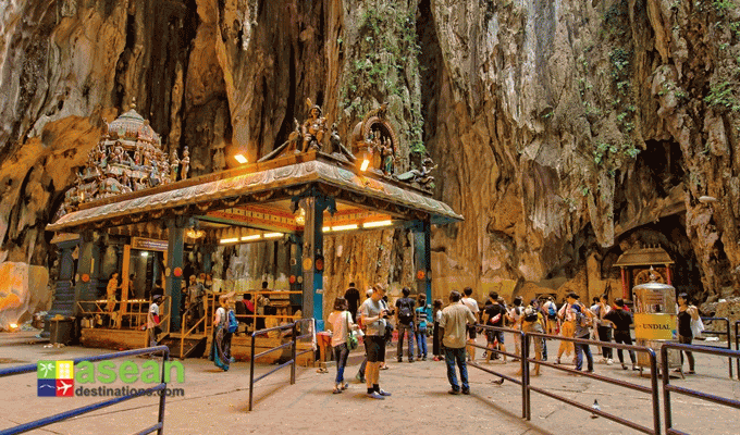 Beautiful And Impressive Batu Caves View