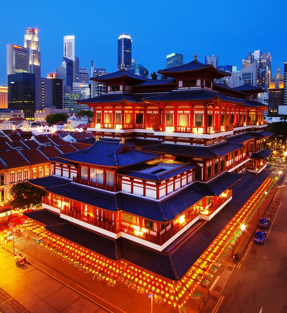 Beautiful Lighting At Buddha Tooth Relic Temple, Singapore