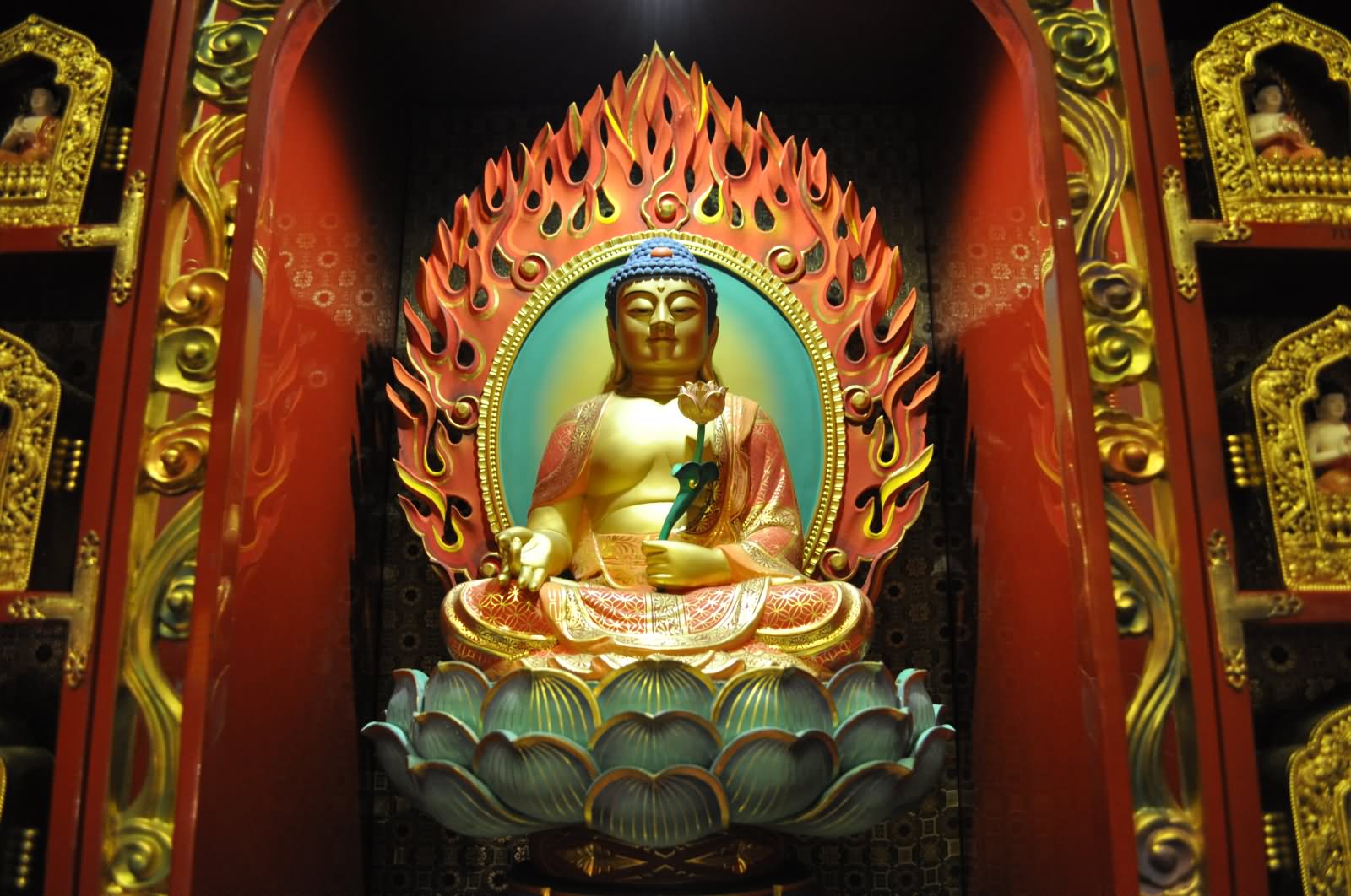 Beautiful Lord Buddha At Buddha Tooth Relic Temple, Singapore