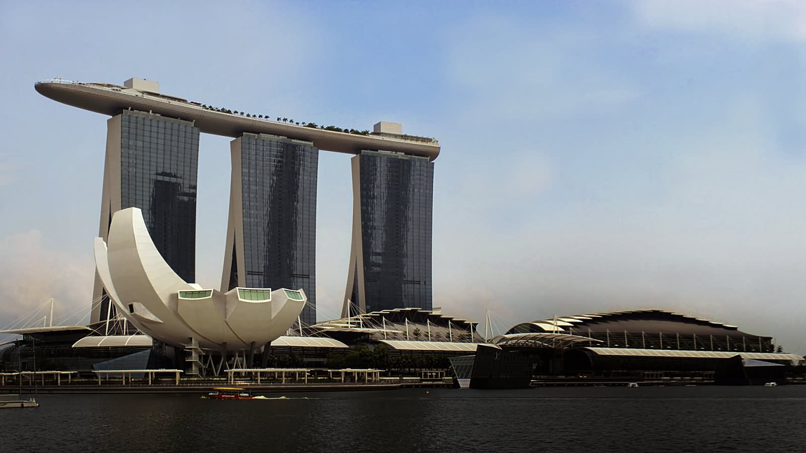 Beautiful Marina Bay Sands Picture