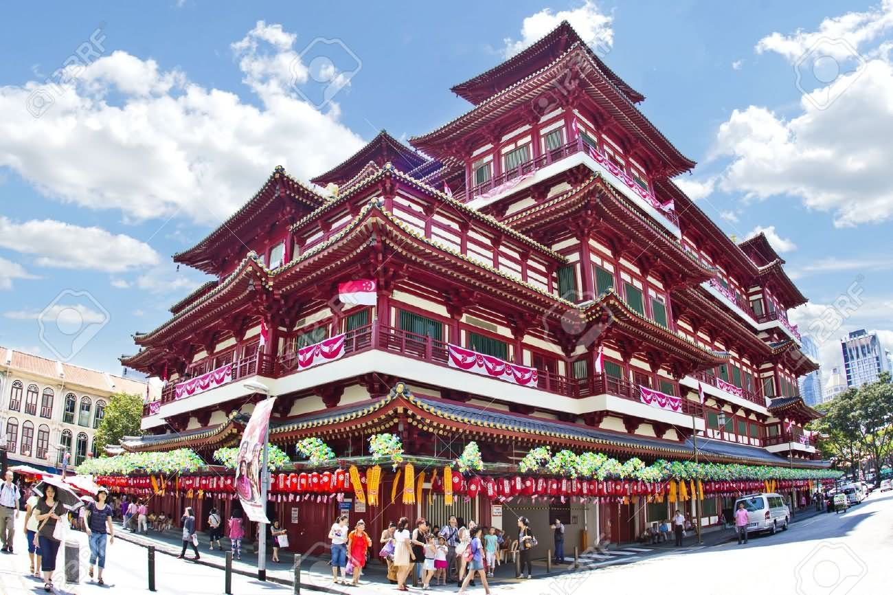 Beautiful View Of Buddha Tooth Relic Temple And Museum Picture