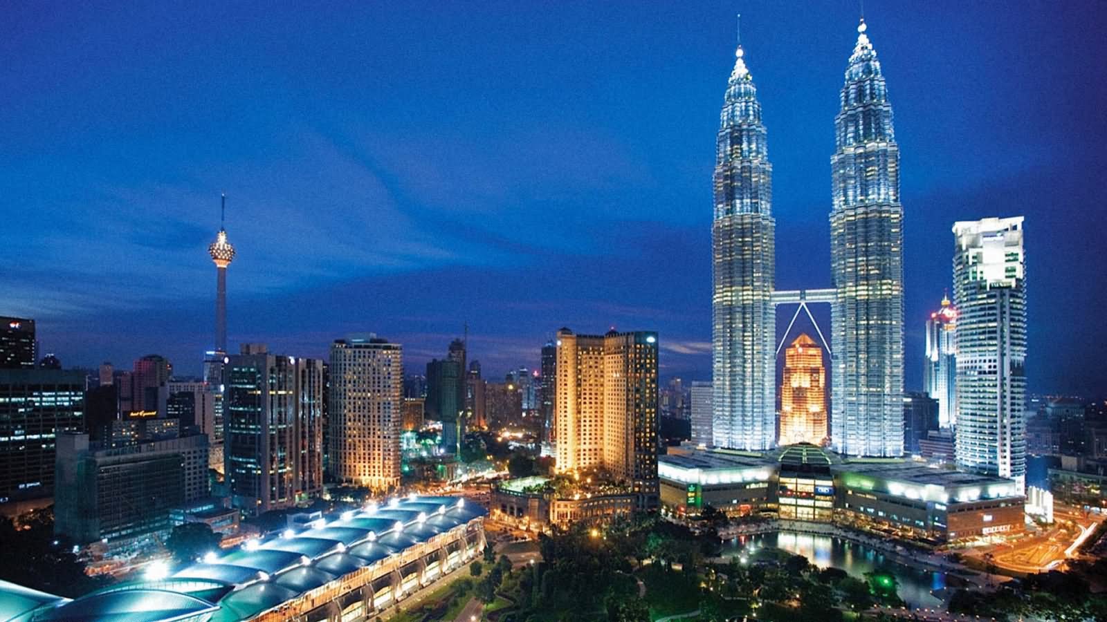 Incredible View Of Petronas Towers, Malaysia