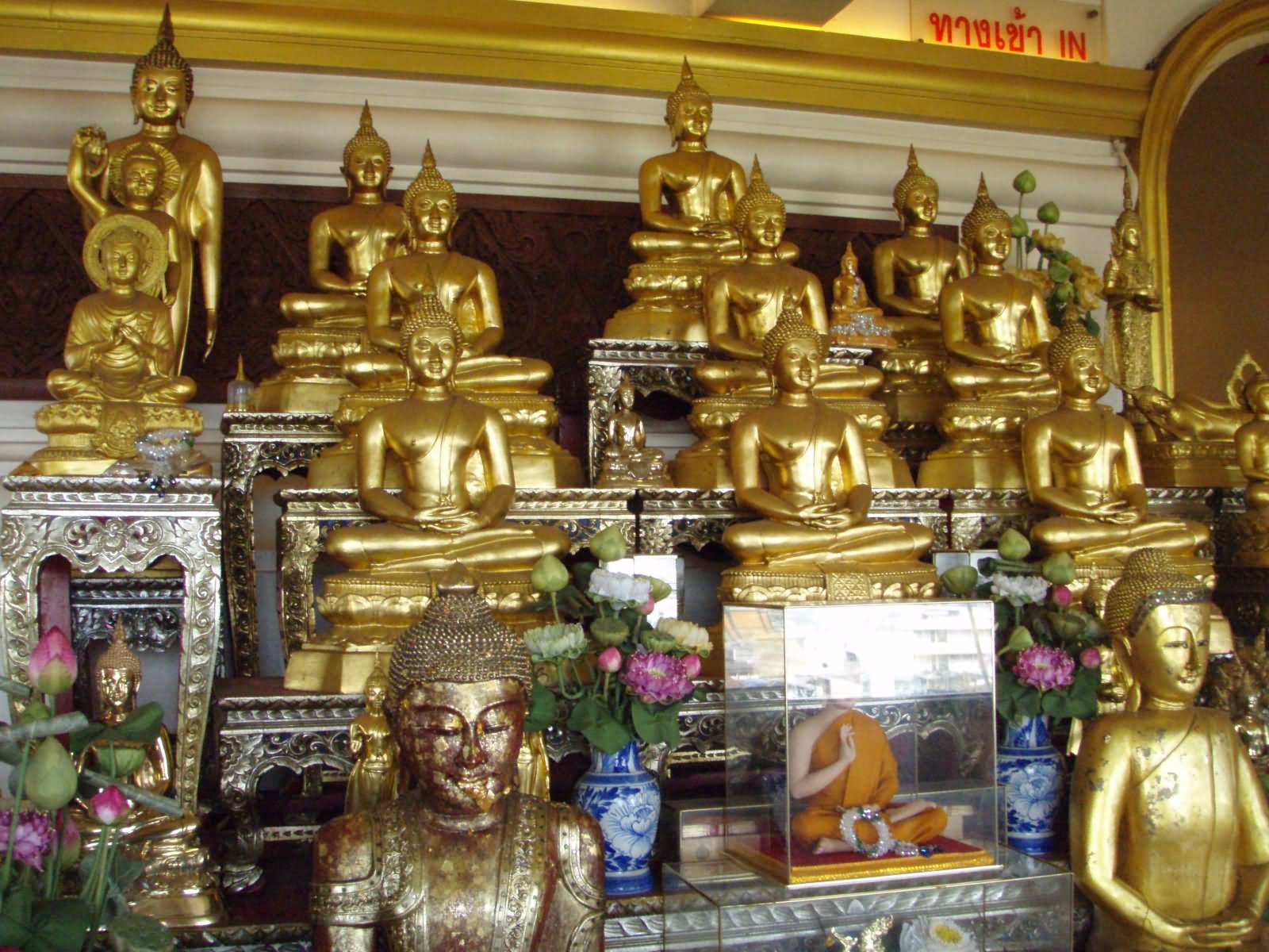 Lord Buddha Golden Statues Inside Wat Saket