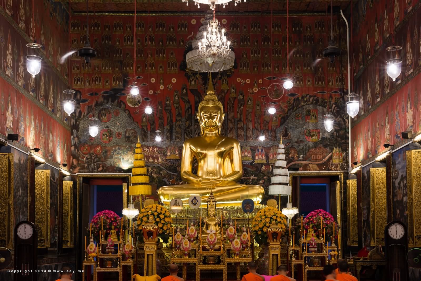 Lord Buddha Statue Inside Wat Saket