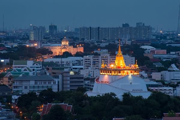 Night View Of Golden Mount Wat Saket