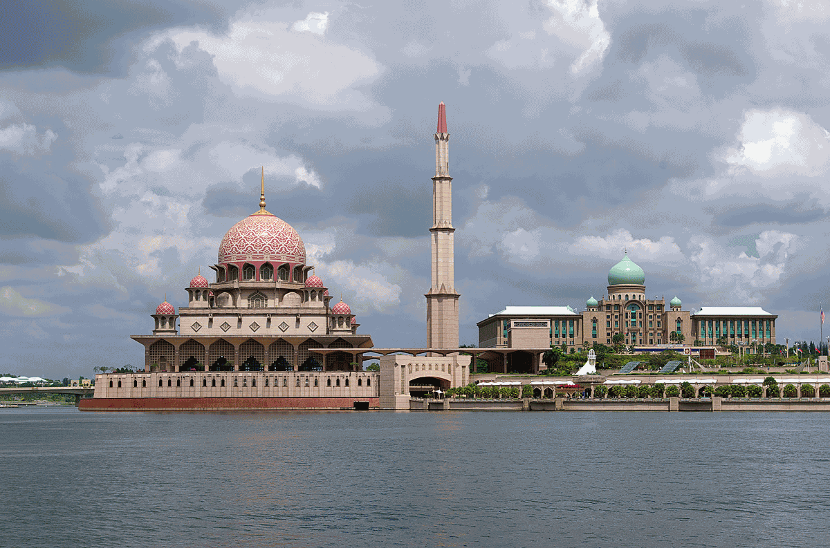 Putra Mosque And Perdana Putra Complex