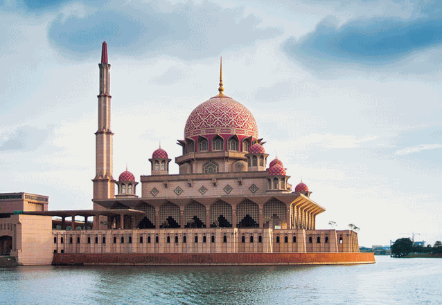Side View Of Putra Mosque