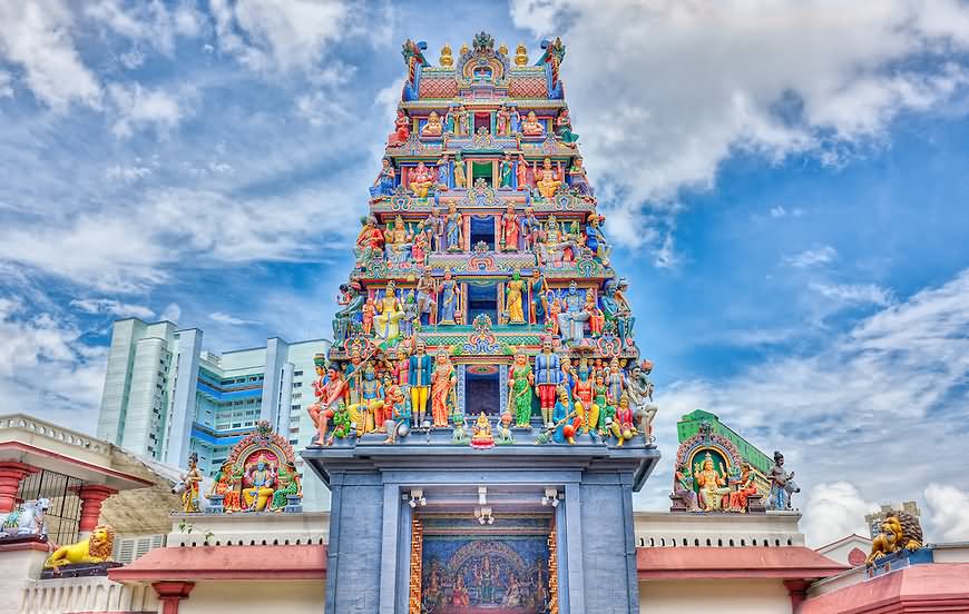 Sri Mariamman Temple Is Singapore's Oldest Hindu Temple