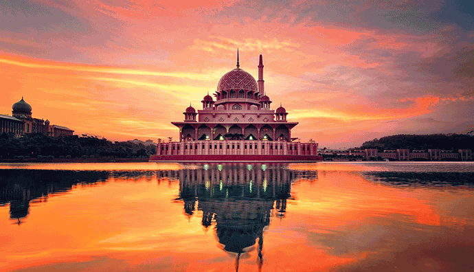 Sunset View Of Putra Mosque Picture