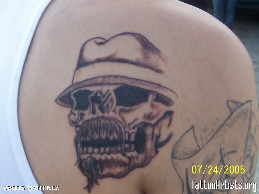 Black Ink Gangster Skull Tattoo On Right Back Shoulder