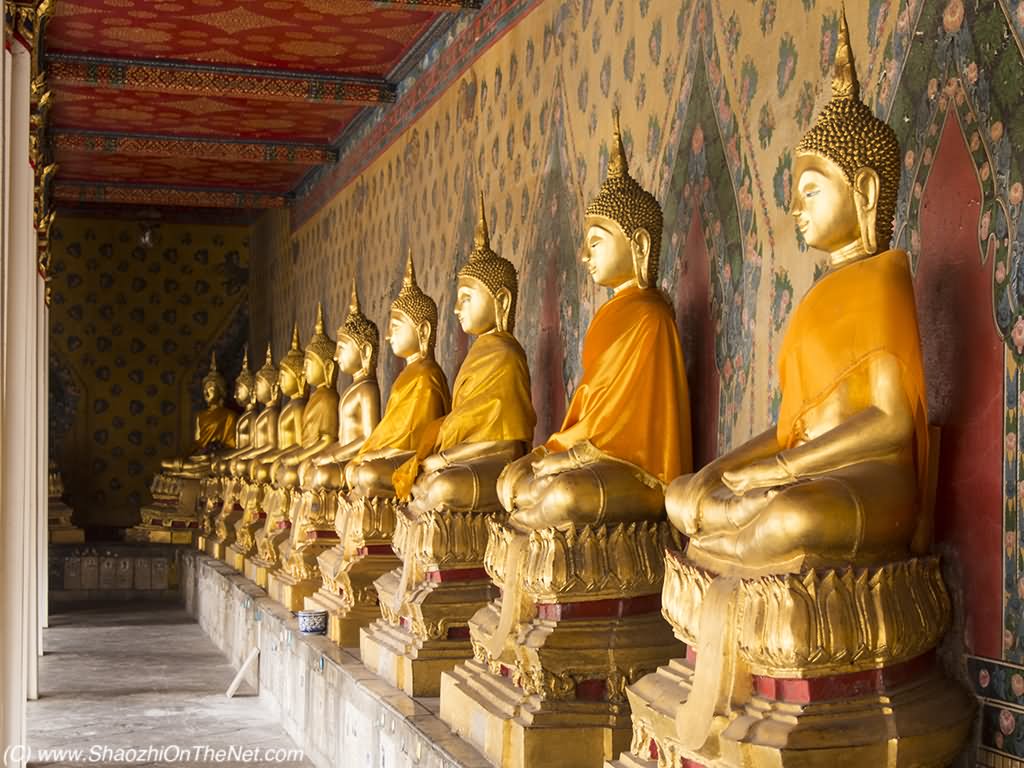 Amazing Lord Buddha Row Inside Wat Arun Temple