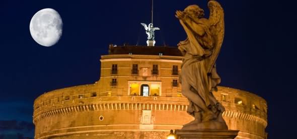 Amazing Picture Of Castel Sant'Angelo With Full Moon
