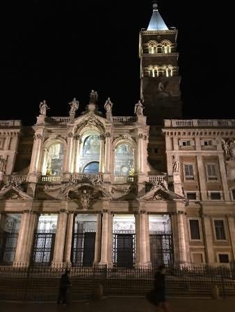 Basilica di Santa Maria Maggiore Looks Very Beautiful At Night
