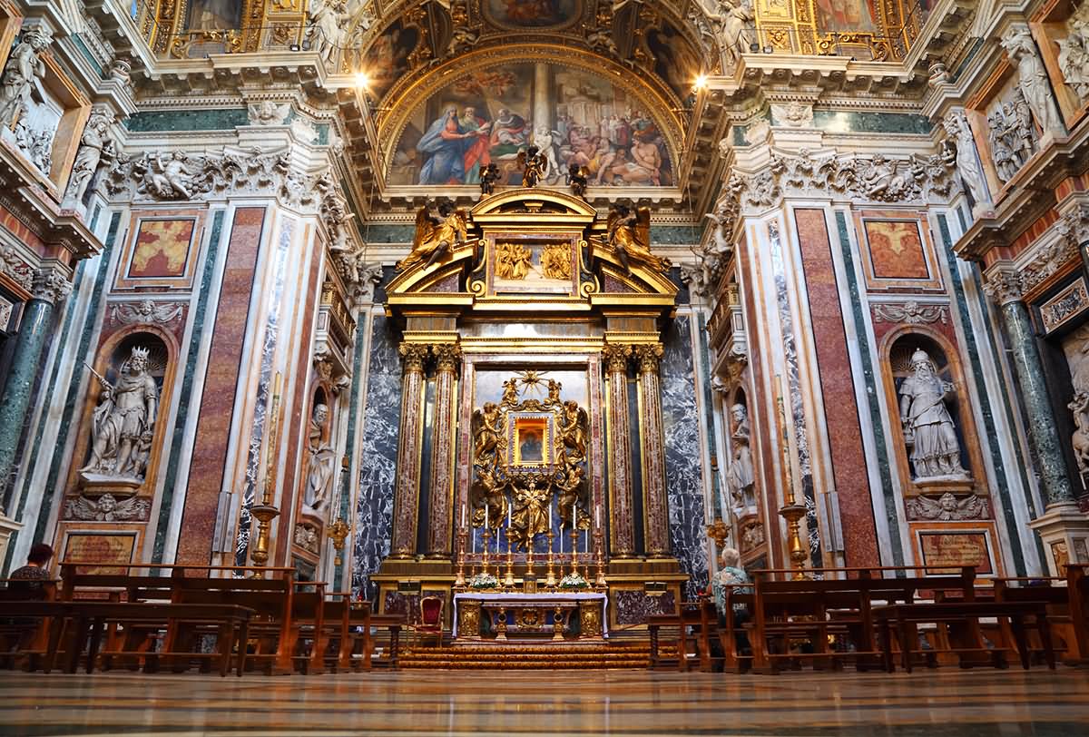 Basilica di Santa Maria Maggiore Main Altar Inside Picture