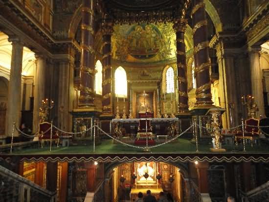 Beautiful Altar Inside Basilica di Santa Maria Maggiore
