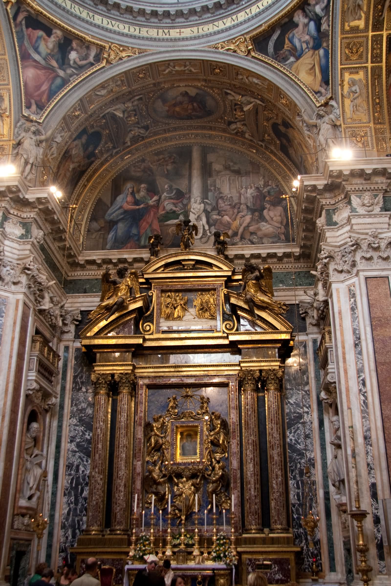 Beautiful Inside Picture Of Basilica di Santa Maria Maggiore