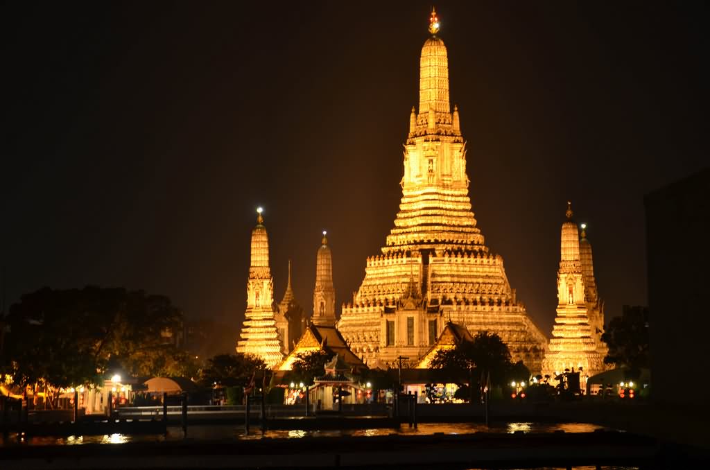 Beautiful Night Lights At Wat Arun
