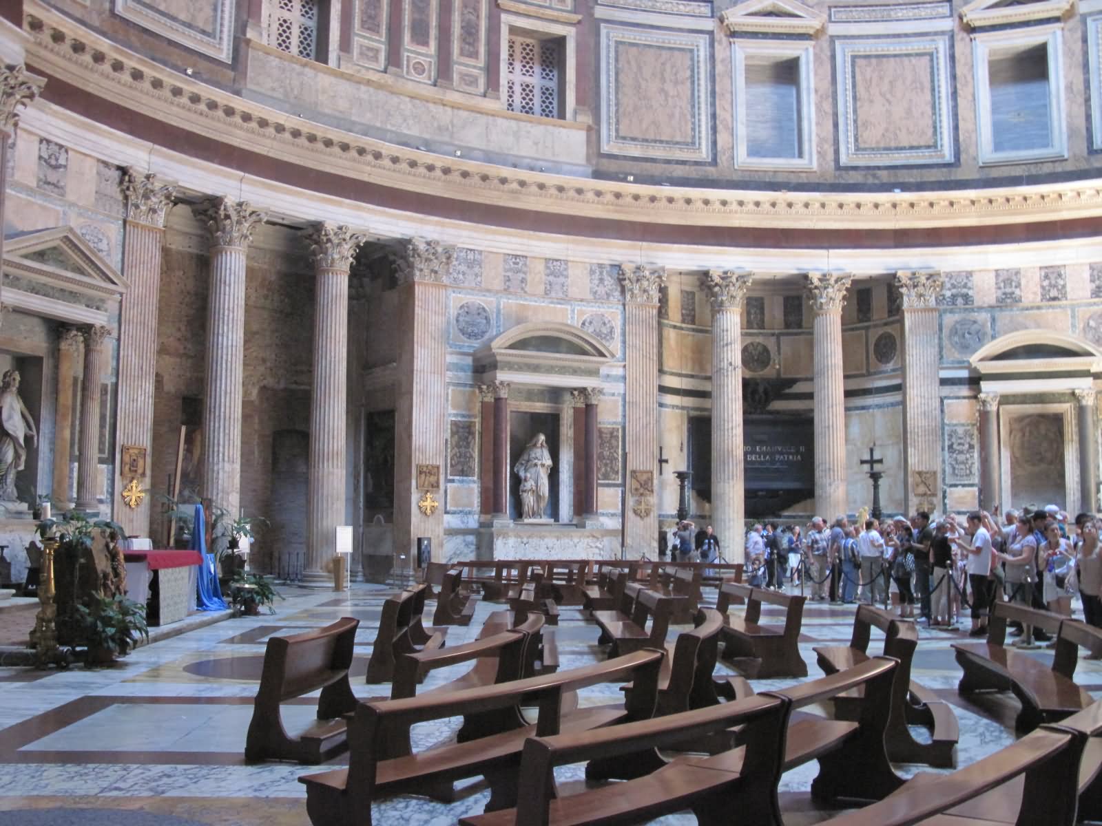 Beautiful Pantheon Inside Picture