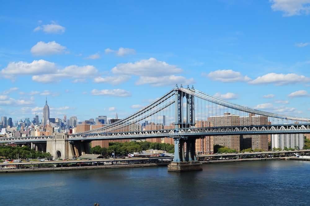 Beautiful Side View of The Brooklyn Bridge
