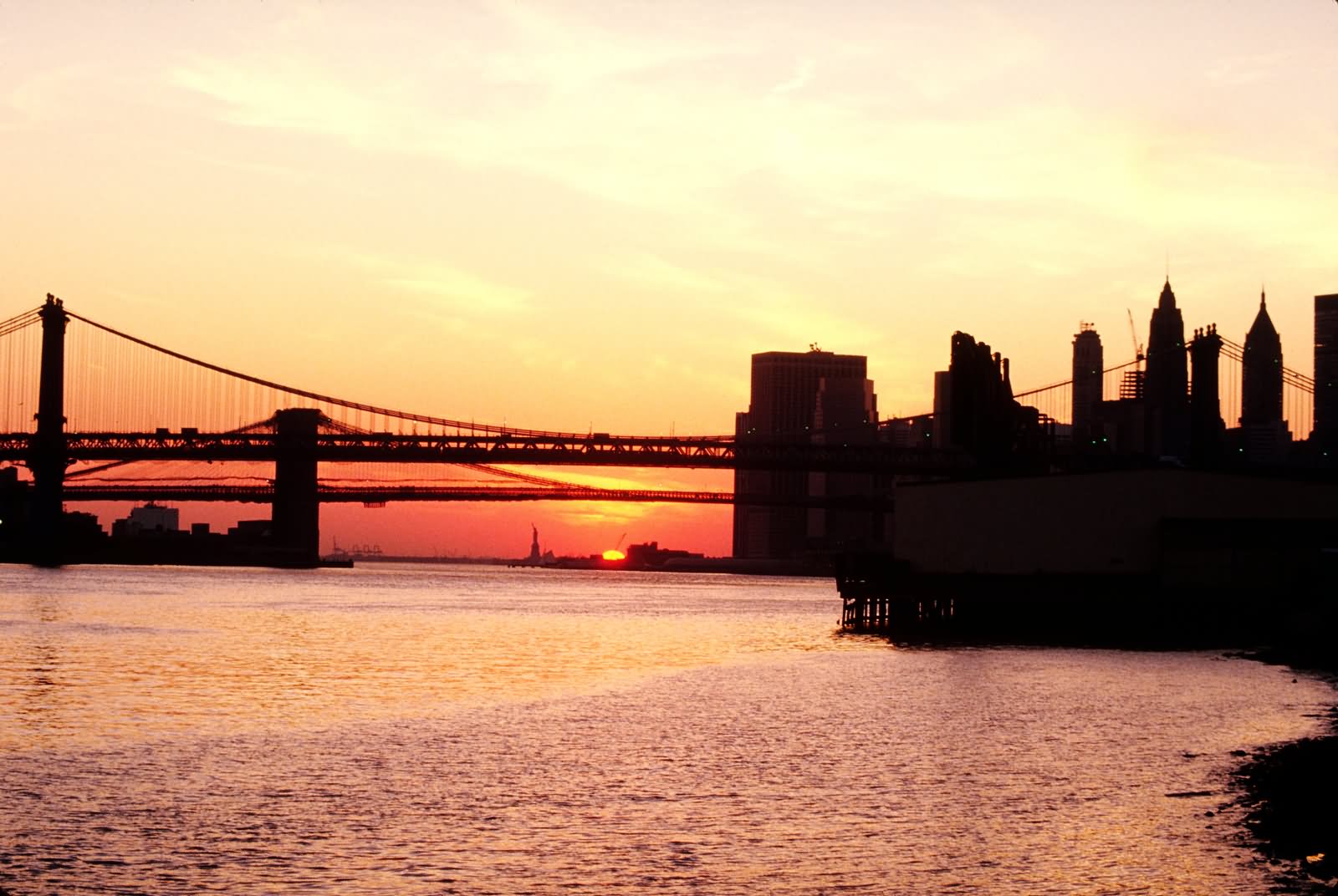 Brooklyn Bridge River Sunset Picture