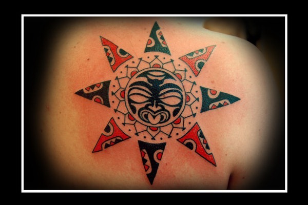 Cute Red And Black Hawaiian Sun Tattoo Design