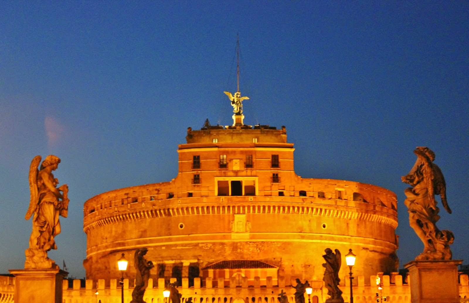 Front View Of Castel Sant'Angelo Night Image