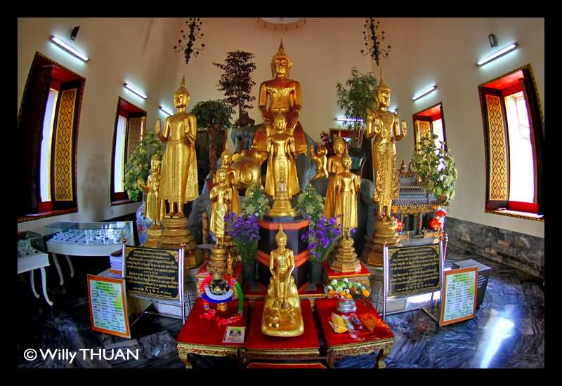 Golden Buddhas Statues Inside Wat Arun Temple, Bangkok