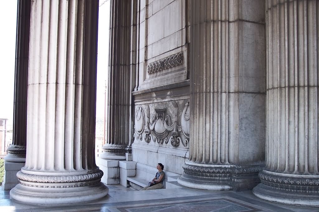 Pillars Inside Altare della Patria Picture