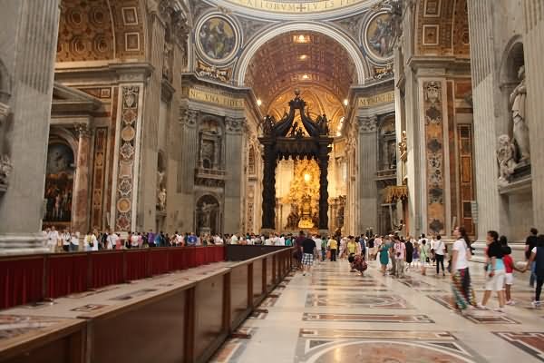 Very Beautiful Inside View Of St. Peter's Basilica