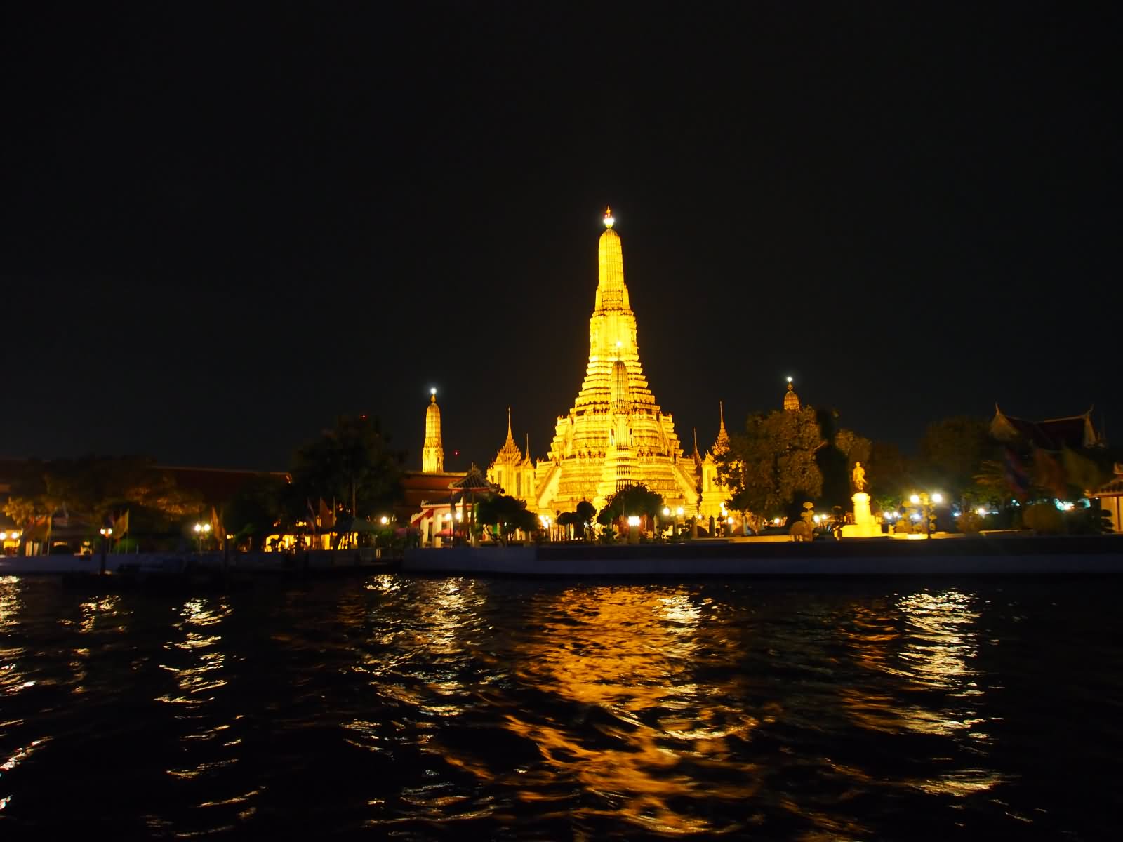 Wat Arun Across Chao Pharaya River At Night