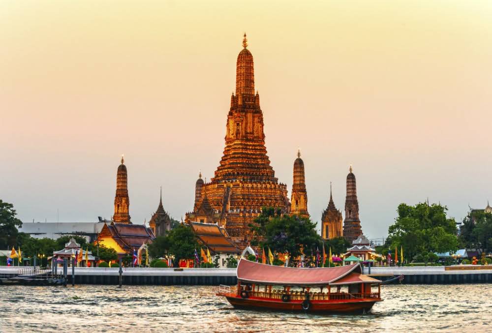 Wat Arun Temple Boat In River