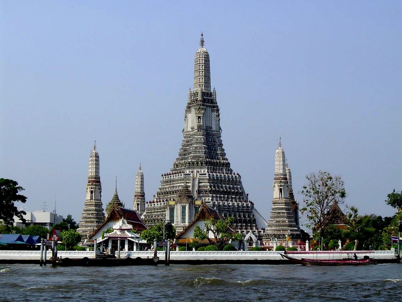 Wat Arun Temple Near River